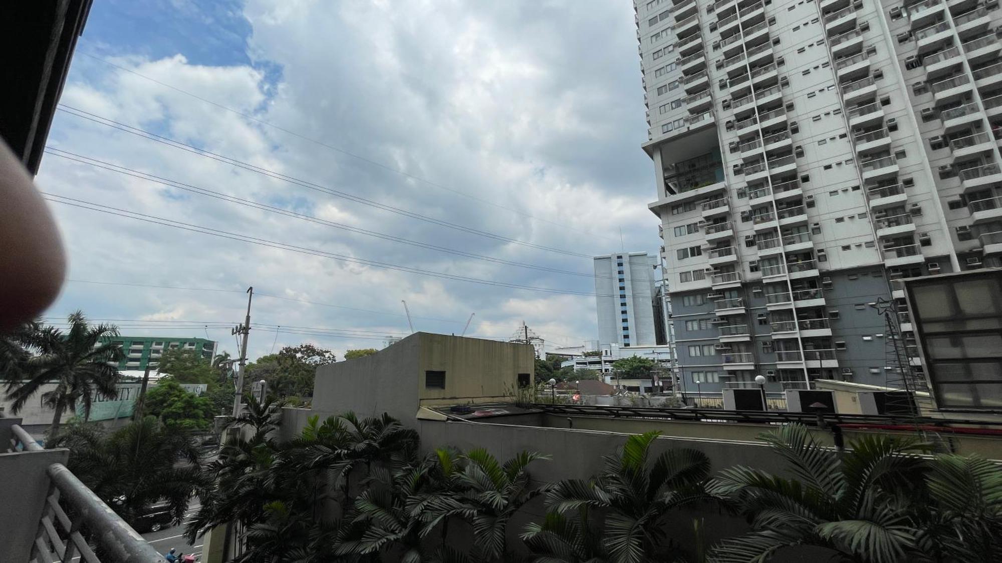 The Garden Heights Condominium ケソンシティ エクステリア 写真